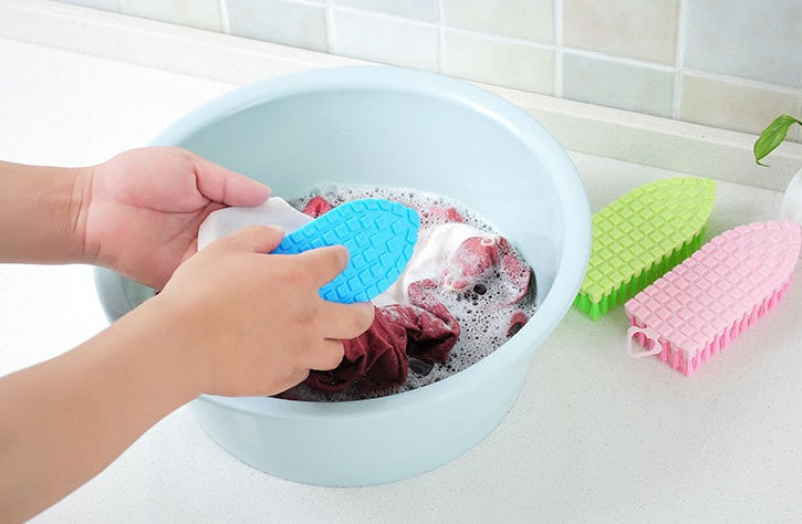 Claundry Brush - Travel's Solution